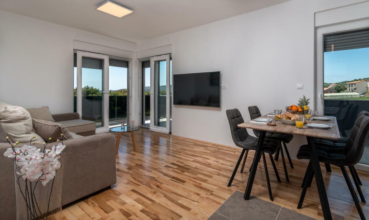 טרוגיר Villa Helena מראה חיצוני תמונה